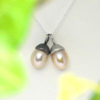 【21】 ドングリのペンダント